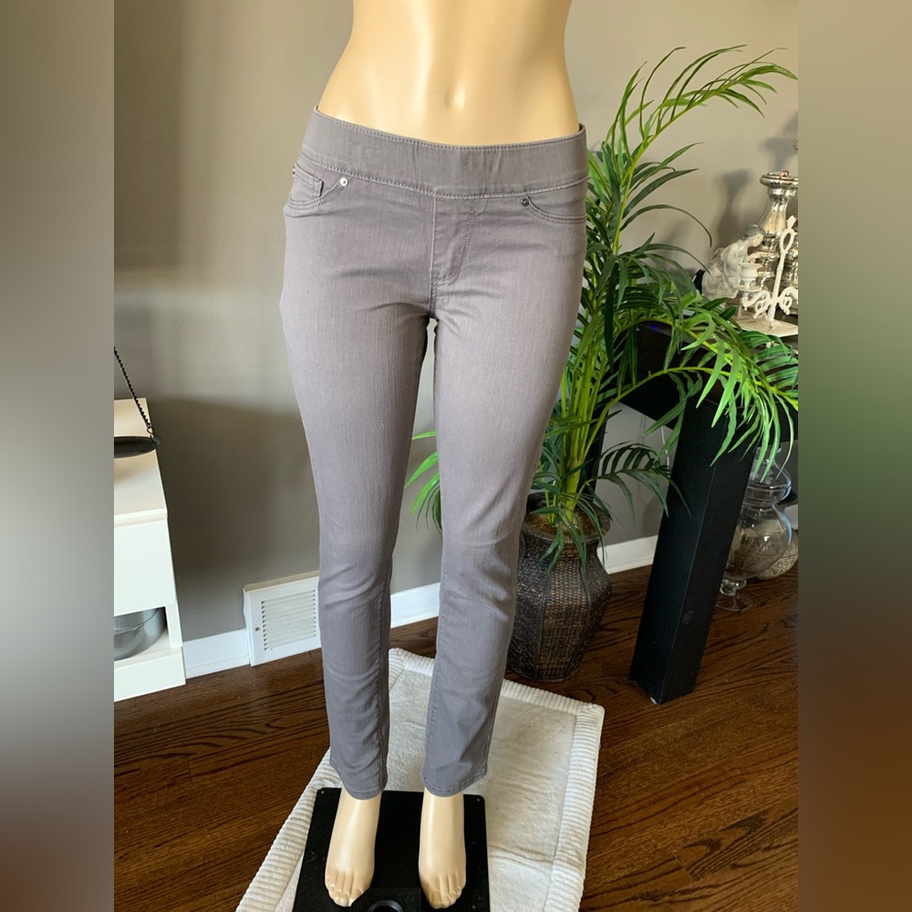 DENIZEN by Levi’s Grey skinny Jeans size 8